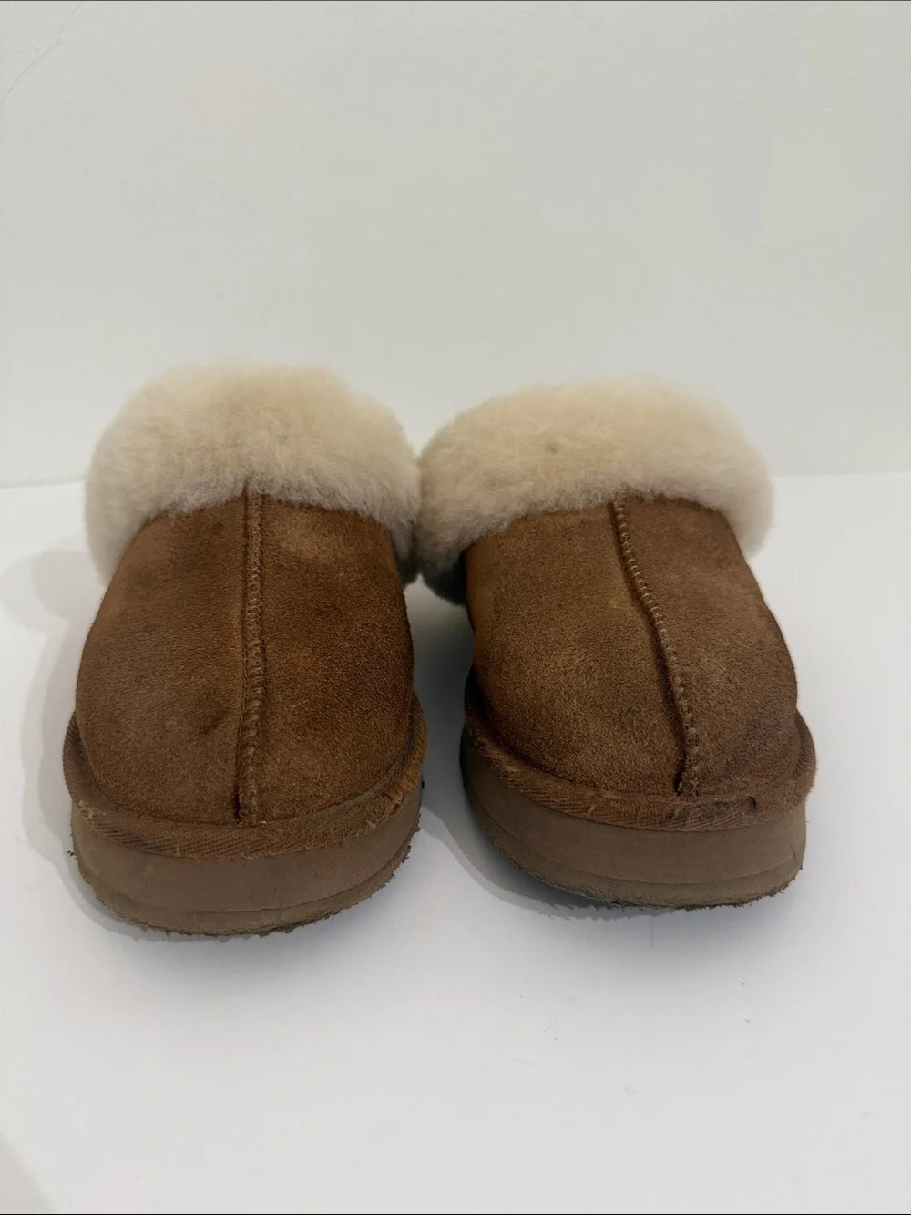 UGG Disquette Slippers Kids Chestnut Suede Sheepskin Size 3